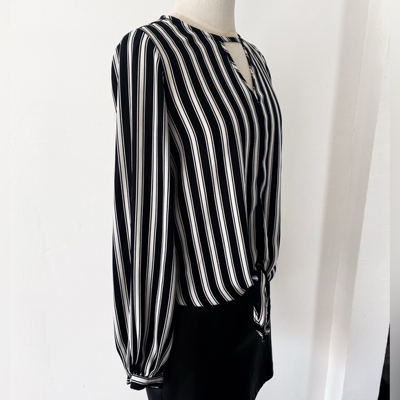 Express Women’s Striped Blouse, Size XS, Black & White - Picture 10 of 13